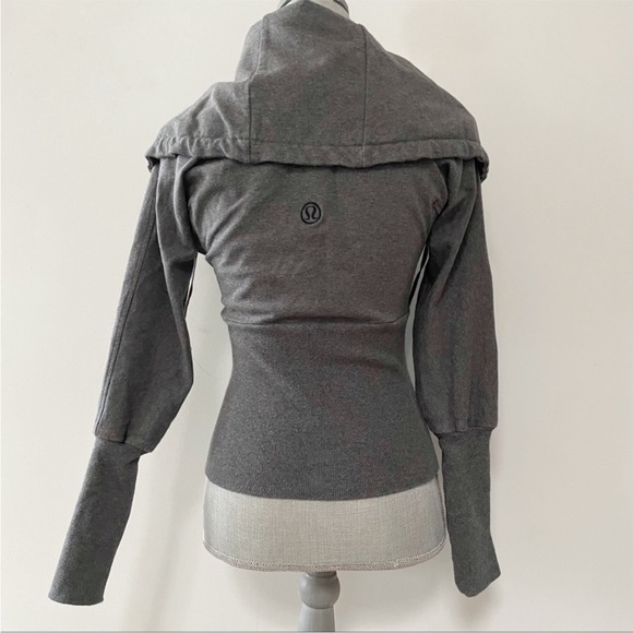 Lululemon full Zip Cowl Neck Corset Style Sweater, Size 2, Excellent Condition - Picture 3 of 7